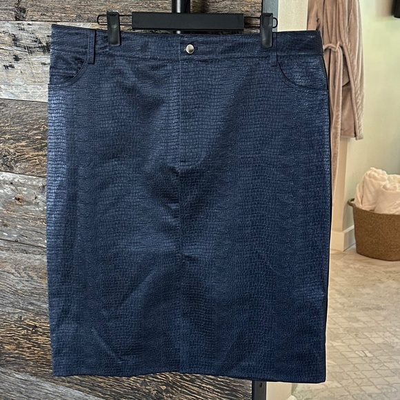 WAYF Camille Faux Leather Skirt in Navy - Picture 2 of 10